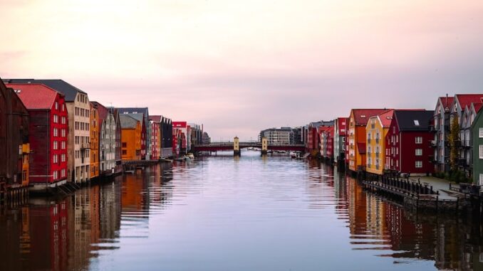 uploaded-image-makalelerde-elestirel-dusunme-ve-analiz-1697899499105